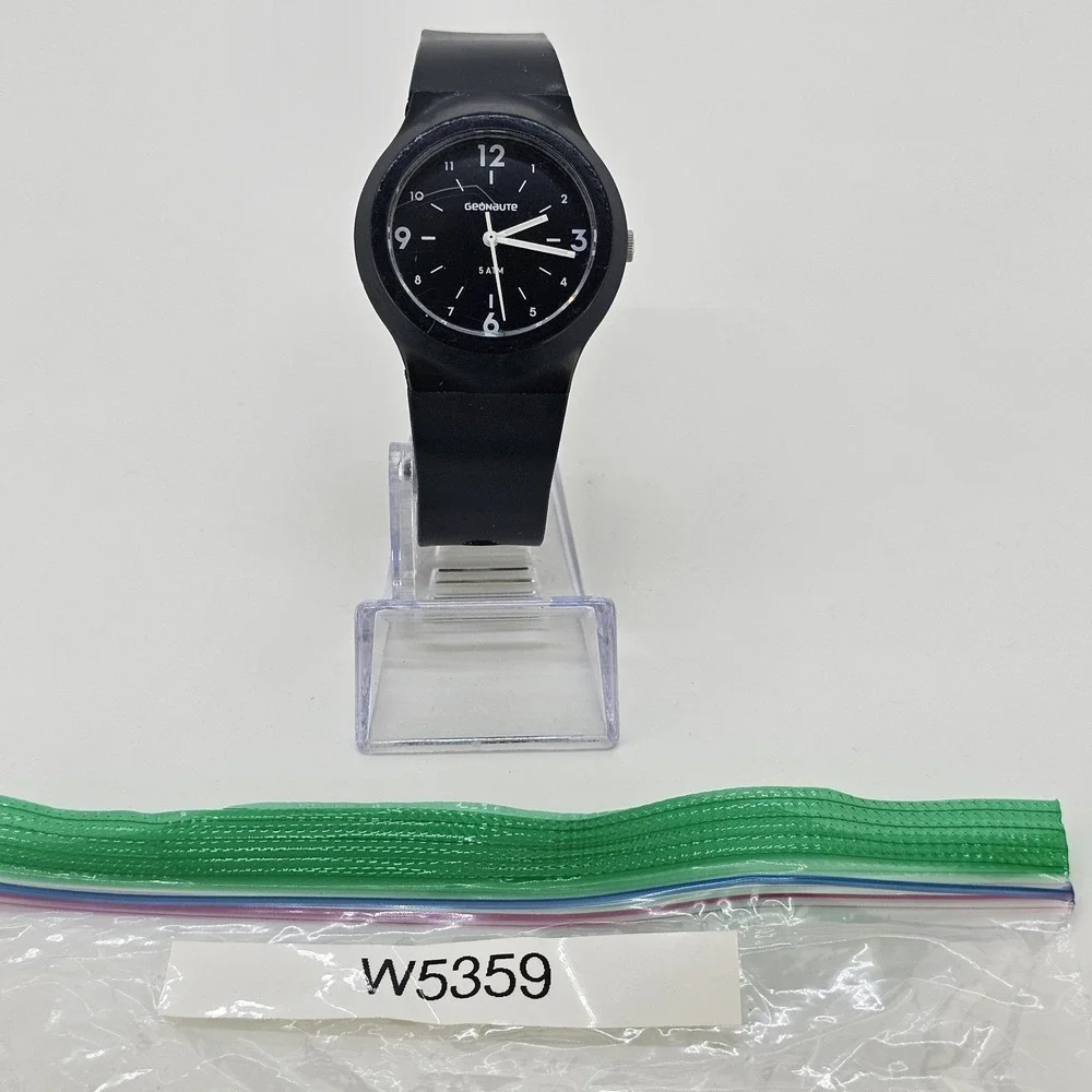 Geonaute Men's Watch 38MM Black Dial Black Plastic Bands New Battery